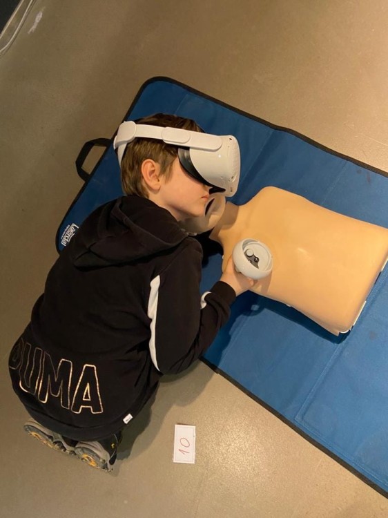 Nowoczesne szkolenie pierwszej pomocy dla pracowników z wykorzystaniem VR